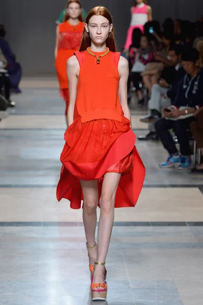 Look 9